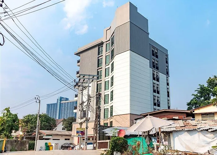Bewish Bangphlat Bangkok