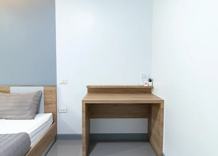 Hotel Bewish Bangphlat Bangkok