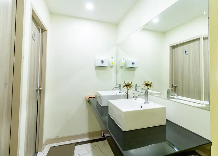 Hotel Bewish Bangphlat 3*